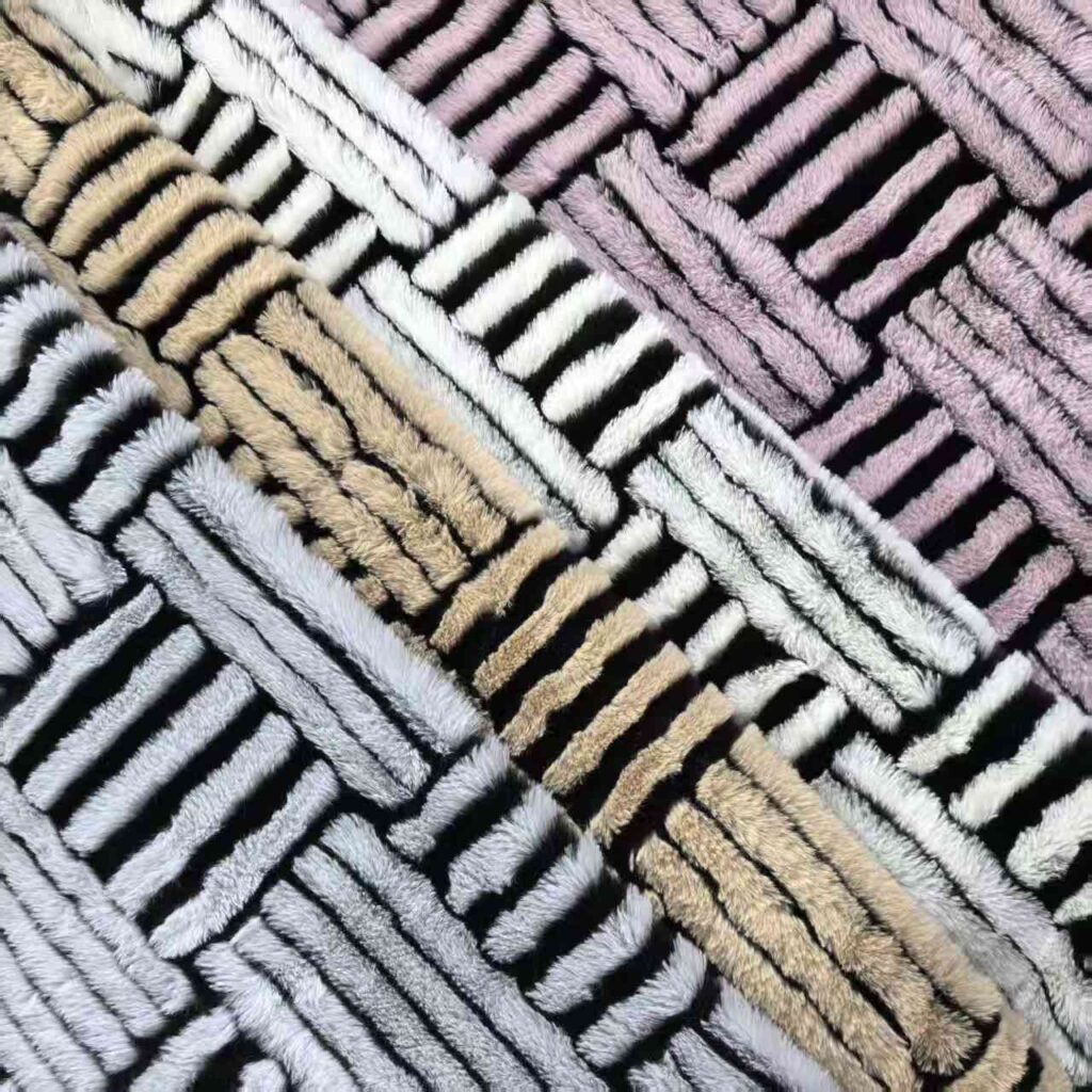 Dual-colored jacquard rabbit fur